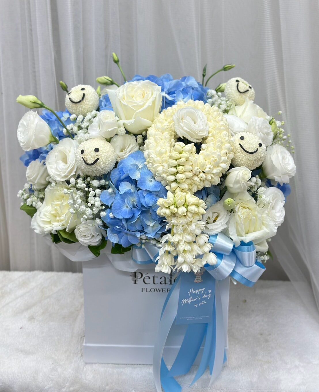 LINE_ALBUM_21725_260801_1